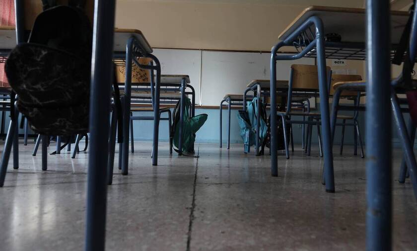 Κορονοϊός: Αγωνία για το άνοιγμα των σχολείων - Ο διχασμός και η ημερομηνία «κλειδί»