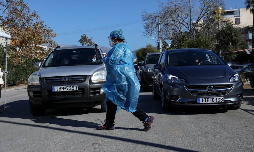Κορονοϊός: 100.000 τα ενεργά κρούσματα στην Ελλάδα λέει μέλος της επιτροπής του υπ. Υγείας