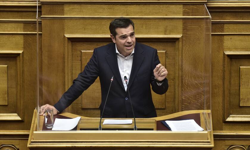 Tsipras accuses prime minister of double standards in observing restriction measures
