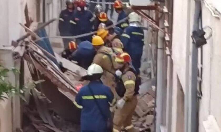 Σάμος: Κατεδαφίζεται το κτίριο όπου βρήκαν τραγικό θάνατο στον σεισμό η Κλαίρη και ο Άρης