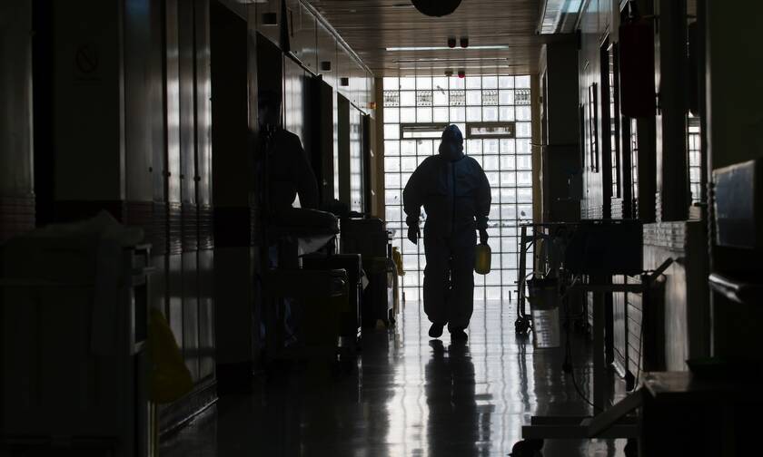 Κορονοϊός-Καβάλα: Συγκίνηση για την 62χρονη νοσηλεύτρια – Συνάδελφός της δίνει μάχη στη ΜΕΘ
