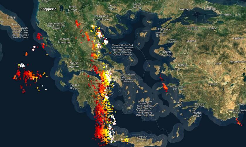 Καιρός live: Χτυπά την Ελλάδα η «λαίλαπα καταιγίδων» - Δείτε πού βρίσκεται