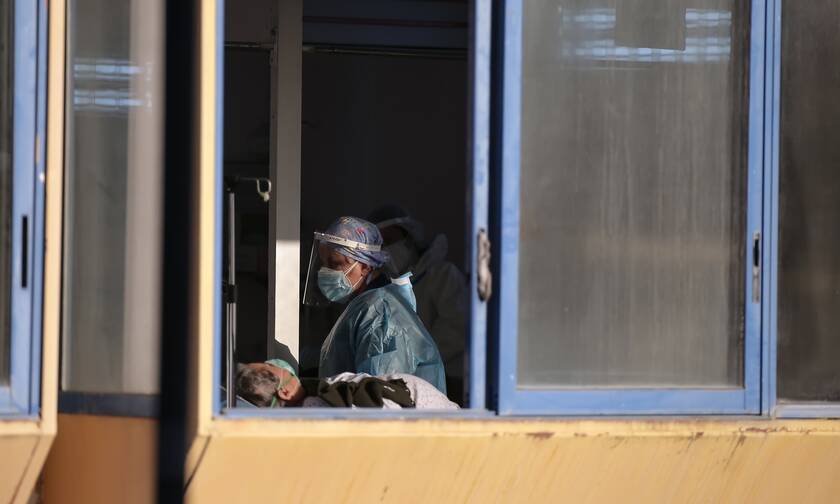 Κορονοϊός - Λέσβος: Κατέληξαν τρεις ηλικιωμένοι - 17 άνθρωποι νοσηλεύονται στο νοσοκομείο