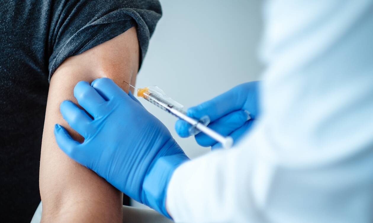 Εμβόλιο κορονοϊού: Δεν έχουμε ενδείξεις για παρενέργειες λέει Έλληνας γιατρός από τις ΗΠΑ