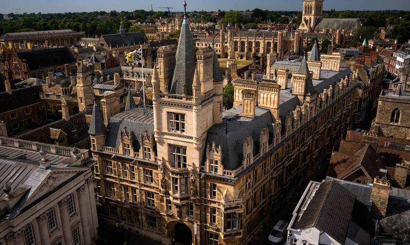 Βρετανία: Στο πανεπιστήμιο του Cambridge έκαναν διαγωνισμό για τα καλύτερα οπίσθια – Νικητής η Αθηνά