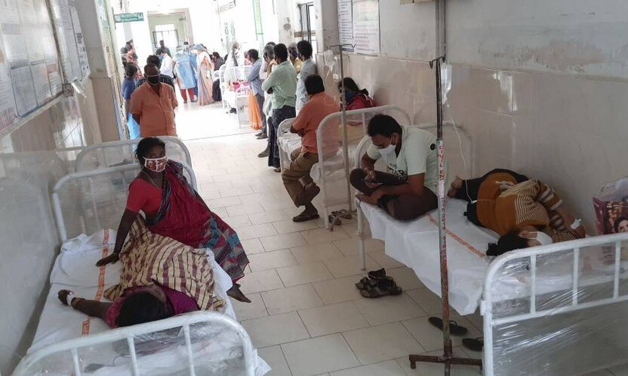 Ινδία: Συνεχίζεται το θρίλερ με τη μυστηριώδη ασθένεια - Γεμίζουν τα νοσοκομεία 