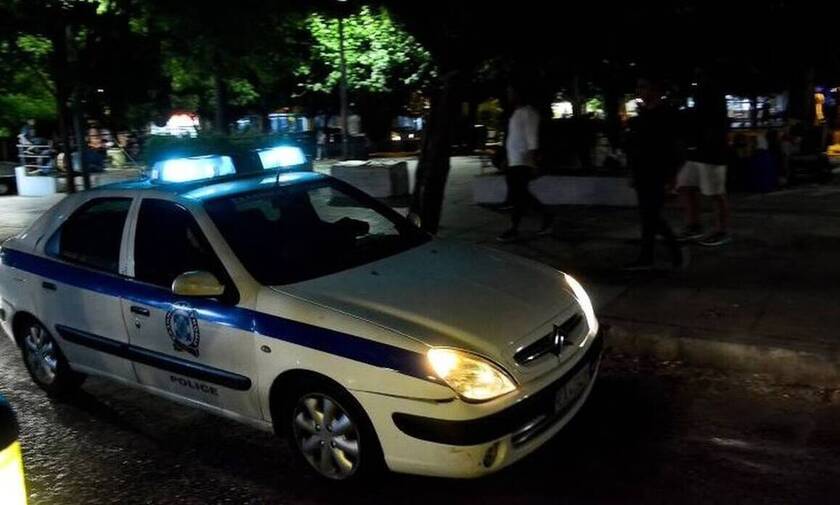 Θεσσαλονίκη: Χειροπέδες σε 34χρονη διεθνώς διωκόμενη – Κρατούσε ανήλικο