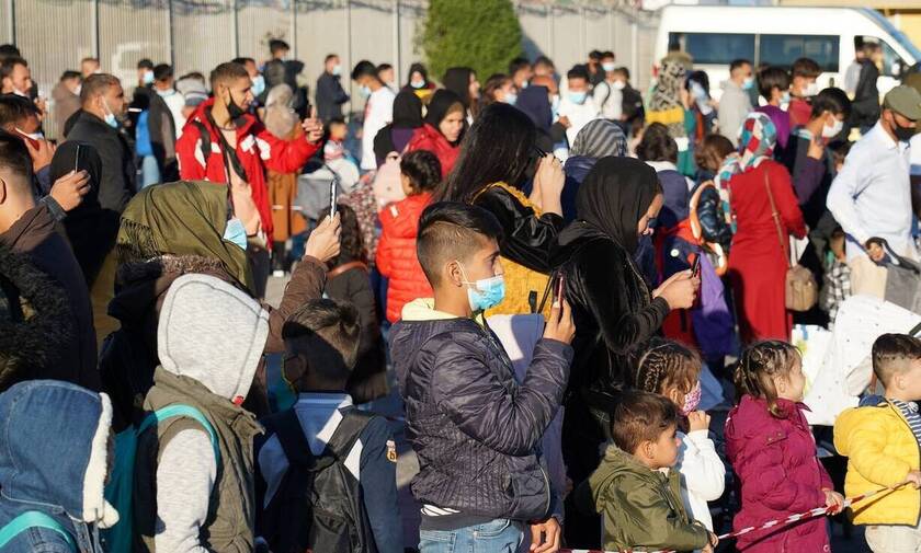 ΕΔΕ σε βάρος αστυνομικών για επίθεση σε μετανάστες στη Μυτιλήνη