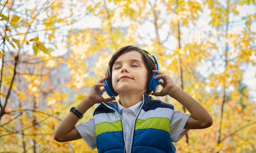 Πόσο ασφαλή είναι τα ακουστικά για τα παιδιά;