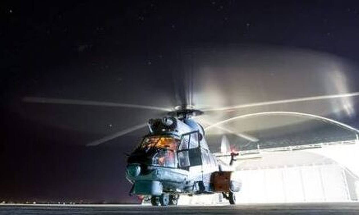 Θρίλερ στην Αλόννησο: Επιστρατεύτηκε Super Puma για αεροδιακομιδή ασθενούς με κορονοϊό
