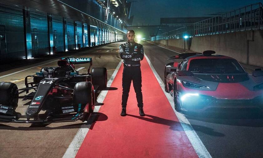 Με ποιο αυτοκίνητο φεύγει ο Lewis Hamilton από τα πιτς;