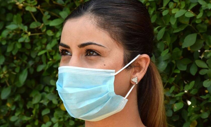 Κορονοϊός: «Καμπανάκι» από τον ΕΟΦ για τις μάσκες με οξείδιο του χαλκού 