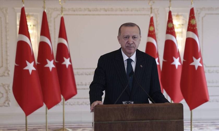 Απτόητος ο «σουλτάνος» Ερντογάν: Δεν γονατίζουμε, θα συνεχίσουμε να σας απογοητεύουμε