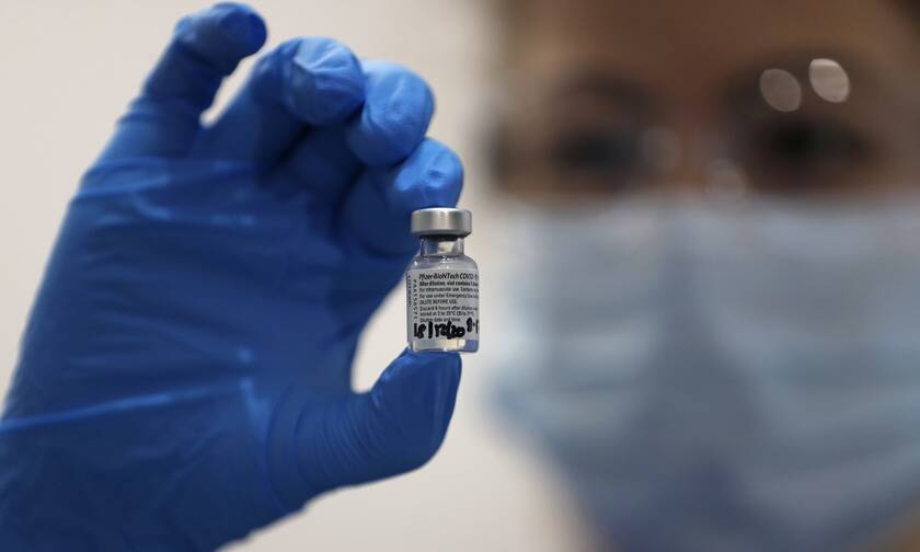 Εμβόλιο Pfizer - Βρετανία: Εκατοντάδες δόσεις καταστράφηκαν - Χάλασε ψυγείο αποθήκευσης