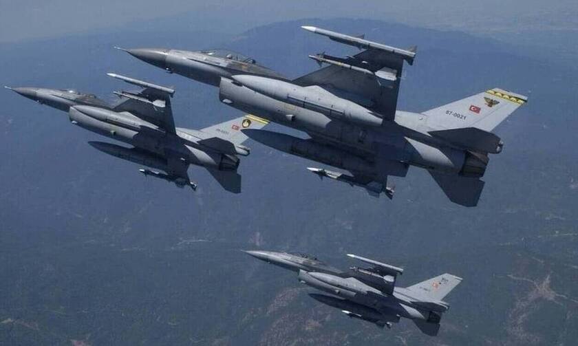 Νέα τουρκική πρόκληση: Υπερπτήσεις τεσσάρων F-16 πάνω από τους Ανθρωποφάγους