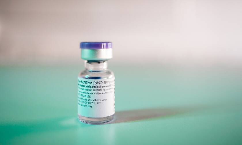 Κορονοϊός: Πότε θα εμβολιαστούν Τσίπρας, Γεννηματά, Κουτσούμπας και Βαρουφάκης