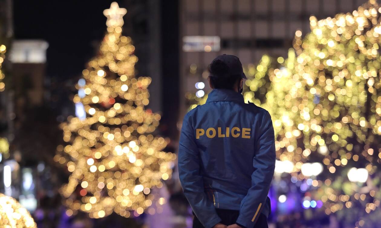 Lockdown: Ξεκίνησε η απαγόρευση κυκλοφορίας - Τα μέτρα που ισχύουν για τα Χριστούγεννα 