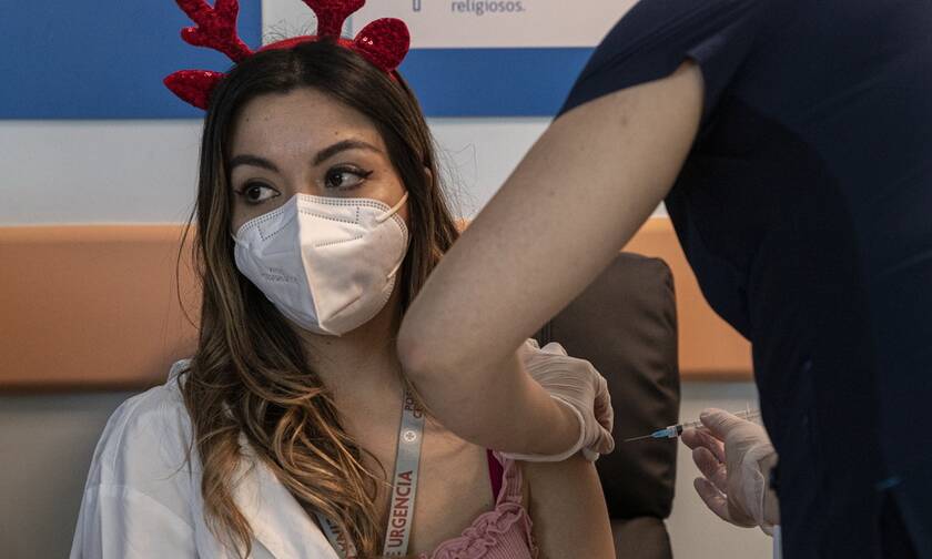 Κορονοϊός: Ξεκίνησε ο εμβολιασμός στη Χιλή