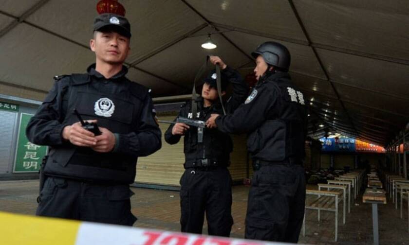 Συναγερμός στην Κίνα: Ένας άνδρας μαχαίρωσε και σκότωσε επτά ανθρώπους 