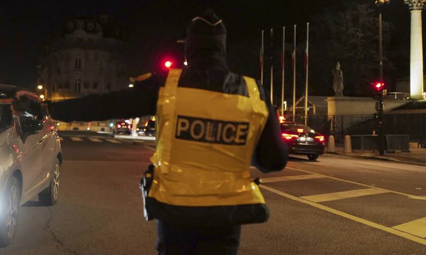 Γαλλία: Μπέρδεψε το γκάζι με το φρένο και μπούκαρε σε εκκλησία - Τρεις τραυματίες
