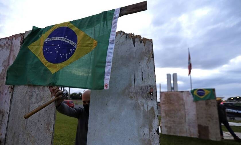 Κορονοϊός - Βραζιλία: 344 νέοι θάνατοι και σχεδόν 18.500 επιπλέον κρούσματα σε 24 ώρες