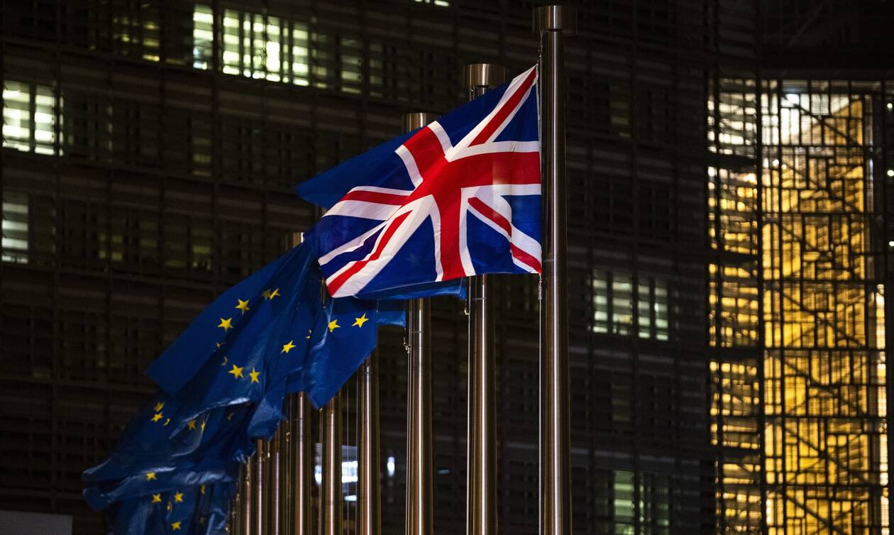 Brexit: Με 521 ψήφους υπέρ το βρετανικό κοινοβούλιο ενέκρινε την εμπορική συμφωνία με την ΕΕ