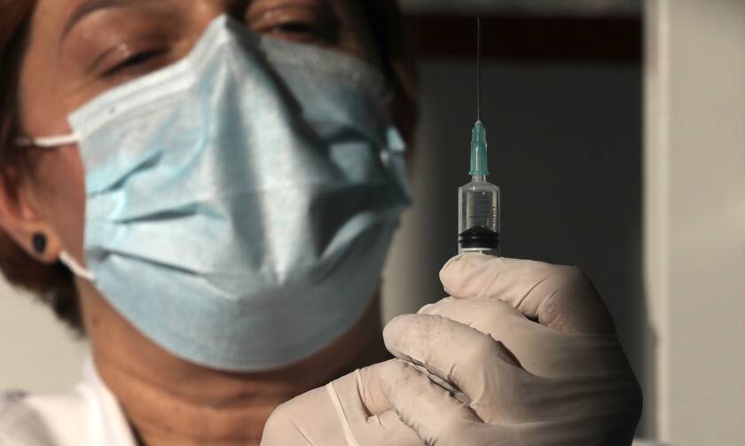 Υπουργείο Υγείας: Κανονικά οι εμβολιασμοί των υγειονομικών - Καμία αναβολή ή ματαίωση