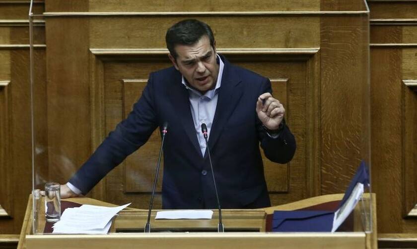 Ο ΣΥΡΙΖΑ εύχεται «καλή χρονιά» στην κυβέρνηση με επίθεση σε όλα τα μέτωπα
