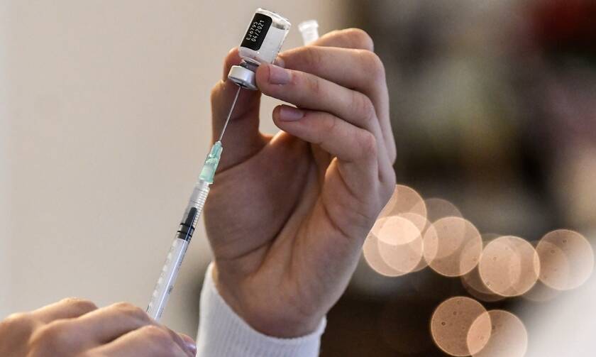 Κορονοϊός: «Η αποδοχή νικά τη διστακτικότητα» - Στόχος ο εμβολιασμός 220.000 μέχρι το τέλος του μήνα
