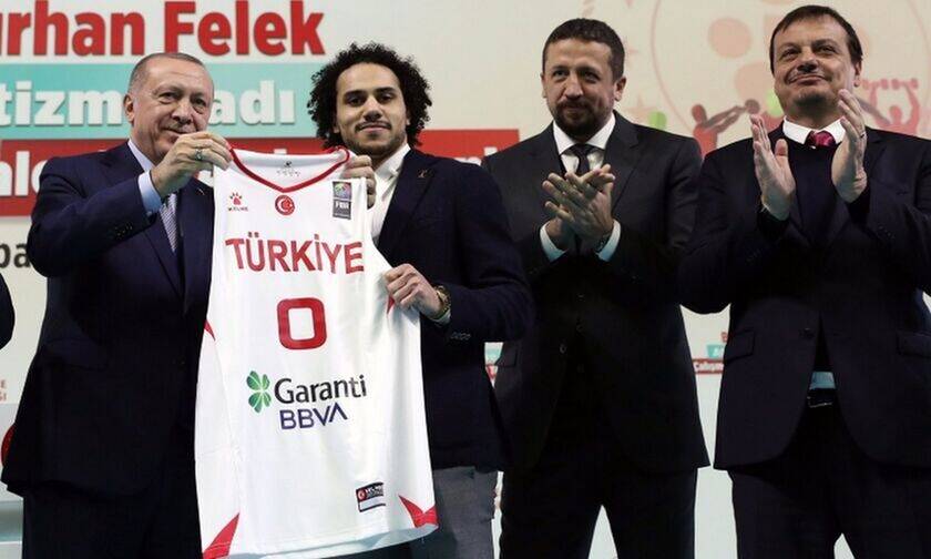 Ο Ερντογάν εξαγοράζει και αθλητές – 750.000 δολάρια για να γίνει Τούρκος ένας σταρ της Euroleague
