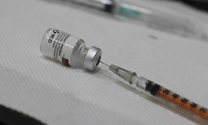 ΠΟΥ: Η δεύτερη δόση για το εμβόλιο της Pfizer ίσως χρειαστεί να καθυστερήσει σε σχέση με την πρώτη