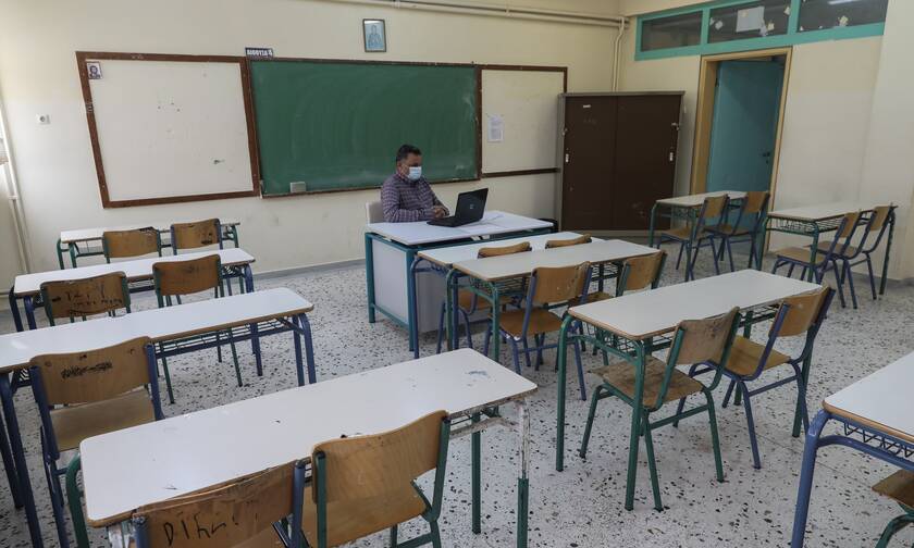 Κορονοϊός - Σχολεία: Πρόταση «βόμβα» να μην ανοίξουν ως το τέλος της χρονιάς γυμνάσια και λύκεια