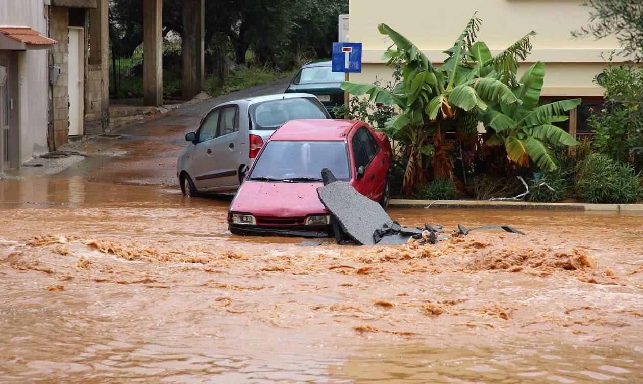 Ιθάκη: Προβλήματα από την έντονη βροχόπτωση - Κλιμάκιο μηχανικών στο νησί