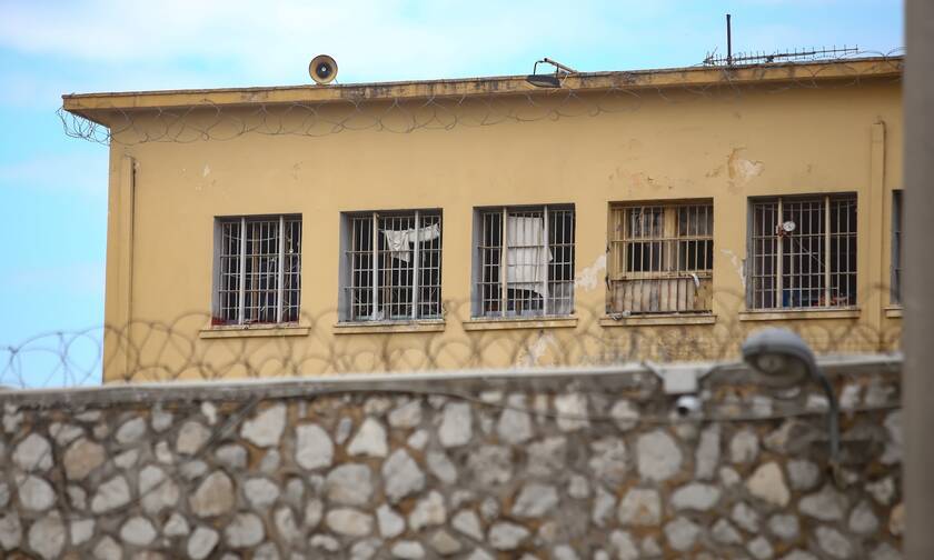 Φυλακές Νέας Αλικαρνασσού: Άγριος καυγάς μεταξύ κρατούμενων - Στο νοσοκομείο ένα άτομο