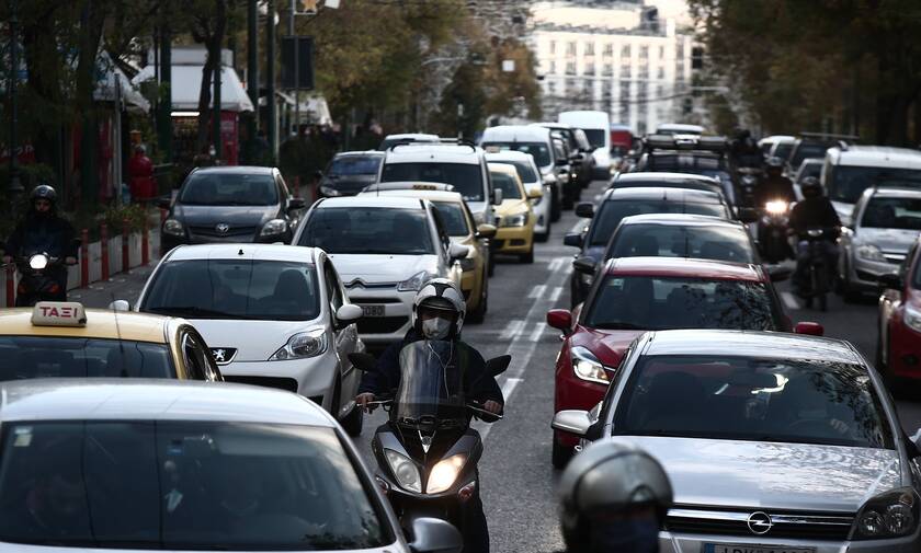 Κίνηση ΤΩΡΑ: Μποτιλιάρισμα στους δρόμους της Αθήνας - Ποιους να αποφύγετε