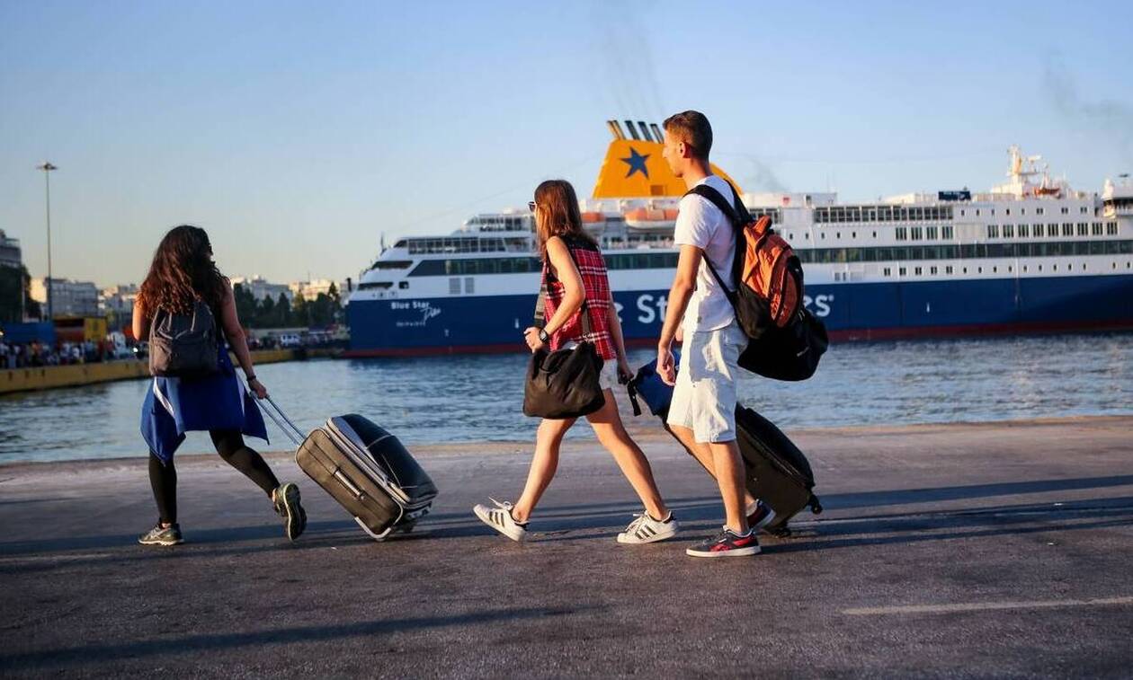 Στα 13,6 δισ. ευρώ η συνεισφορά της επιβατηγού ναυτιλίας στην οικονομία – Πλήγμα από τον κορωνοϊό 