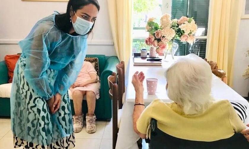 Κορονοϊός: 117 χρόνων η γηραιότερη γυναίκα που εμβολιάστηκε στην Ελλάδα