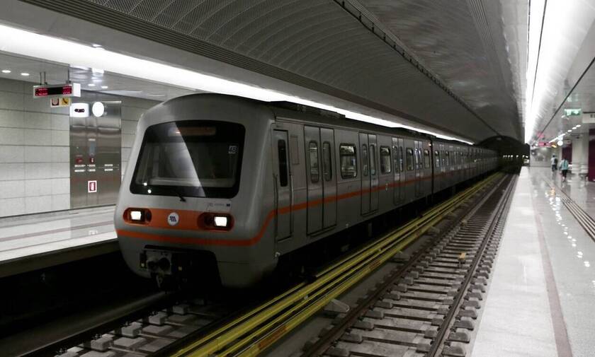 Ξυλοδαρμός σταθμάρχη στο Μετρό: Οργισμένη ανακοίνωση του υπουργείου Προστασίας του Πολίτη