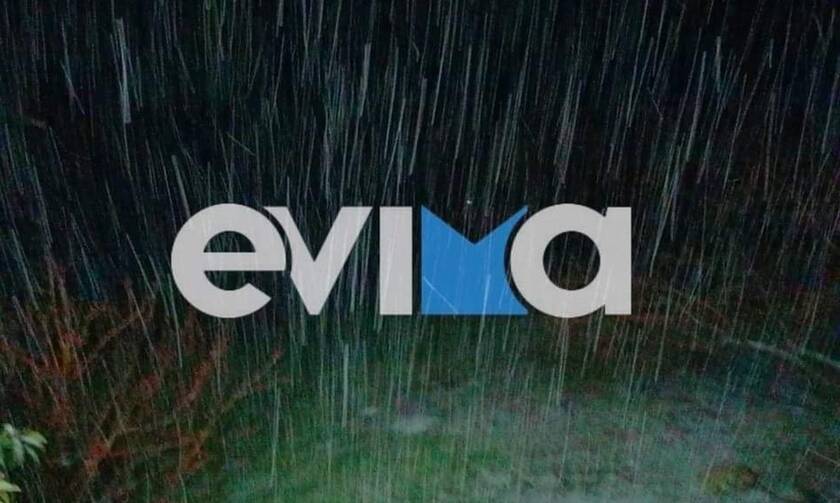 Εύβοια - Κακοκαιρία «Λέανδρος»: Σφοδρή χιονόπτωση αυτή την ώρα στην Κύμη