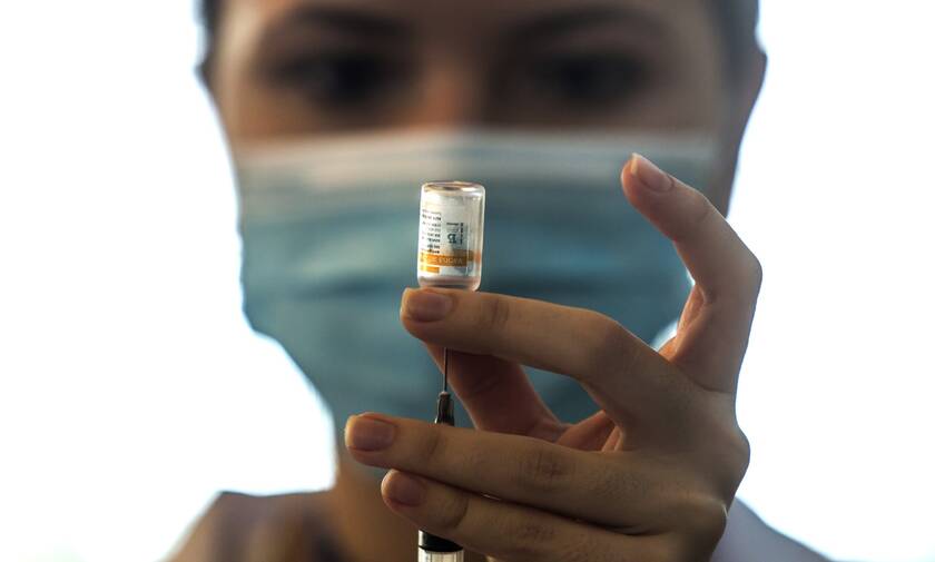 Βέλη ΠΟΥ για τον τρόπο διανομής των εμβολίων: Το «εγώ πρώτος» οδήγησε σε παγκόσμια «ηθική αποτυχία»