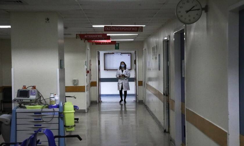 Κορονοϊός - «Καμπανάκι» ΠΟΕΔΗΝ για τις ΜΕΘ στην Αττική: Τα νοσοκομεία δεν αντέχουν τρίτο κύμα 
