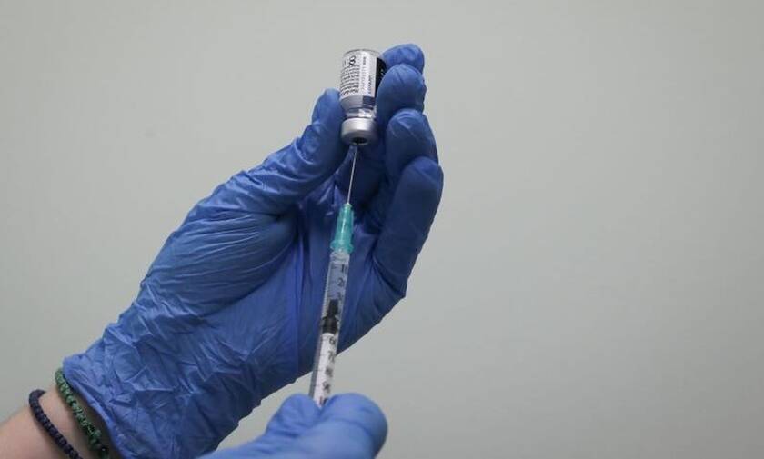 Εμβολιασμός: Πώς θα κλείσετε ραντεβού, τι θα συμβεί αν το χάσετε – Αναλυτικός οδηγός