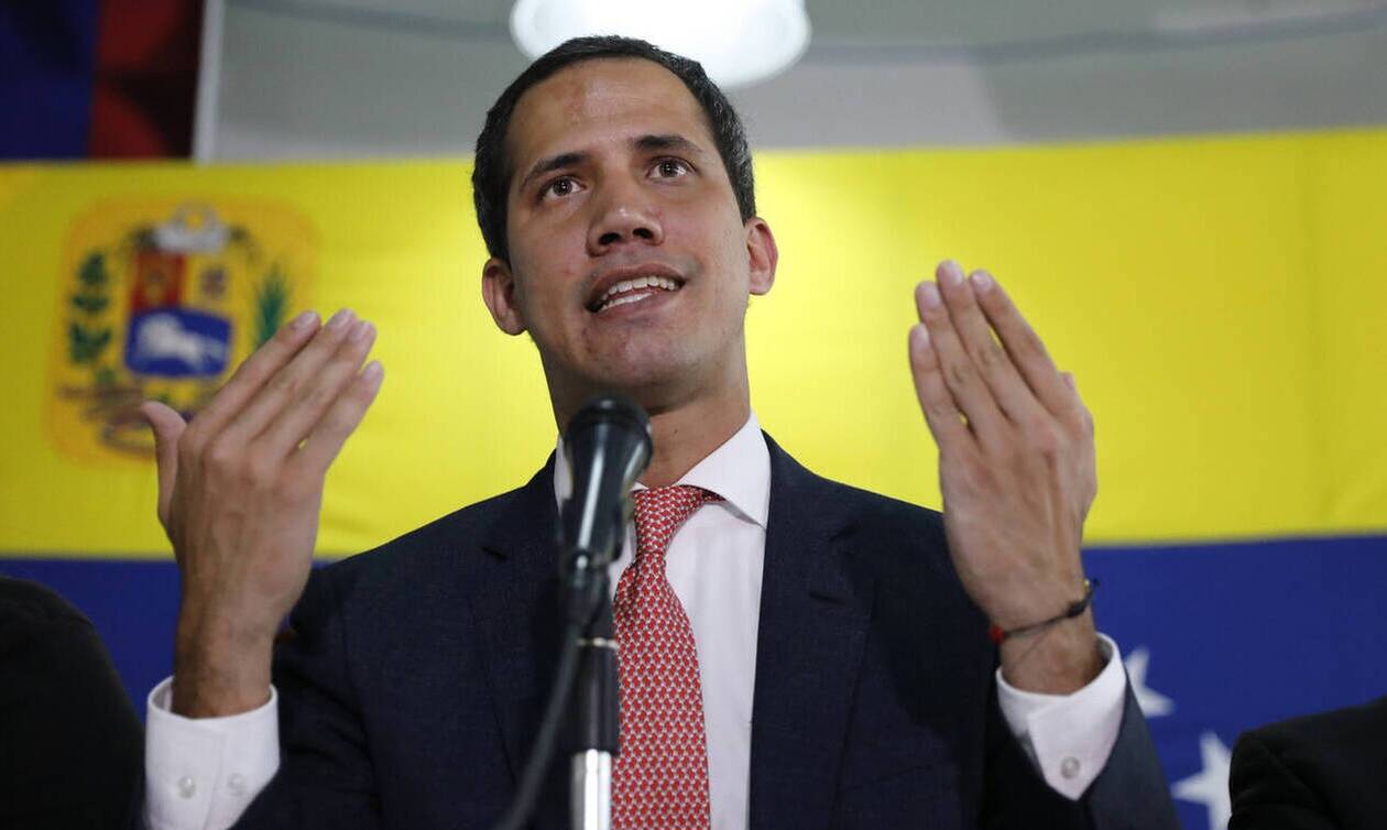 ΗΠΑ: Η κυβέρνηση Μπάιντεν θα αναγνωρίσει τον Γκουαϊδό ως τον νόμιμο πρόεδρο της Βενεζουέλας