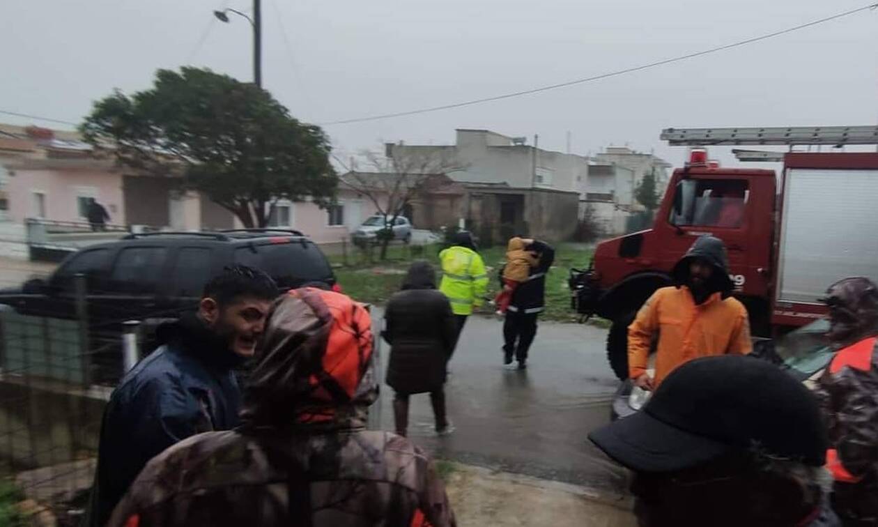 Κακοκαιρία - Έβρος: Νεκρός ο Πυροσβέστης που παρασύρθηκε από τα νερά