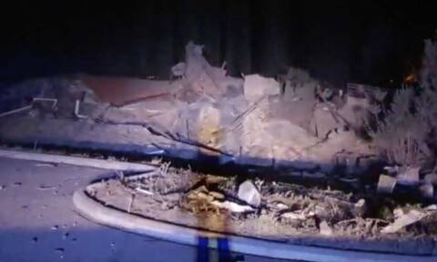 Καστοριά: Ισχυρότατη έκρηξη ισοπέδωσε το ξενοδοχείο «Τσάμης» - Απίστευτες εικόνες