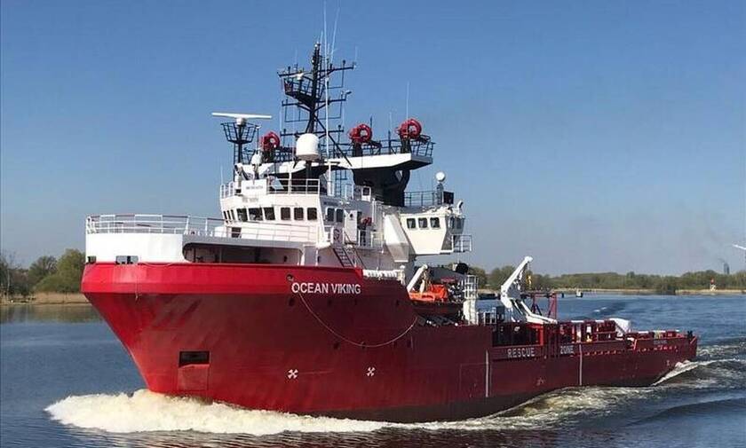 Μεσόγειος: Το Ocean Viking διέσωσε 400 πρόσφυγες – Επιταχύνεται η έξοδος από τη Λιβύη