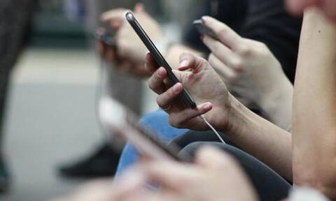 Lockdown: Στο τραπέζι ο «κόφτης» στα SMS για τις μετακινήσεις - Δείτε για ποιους κωδικούς