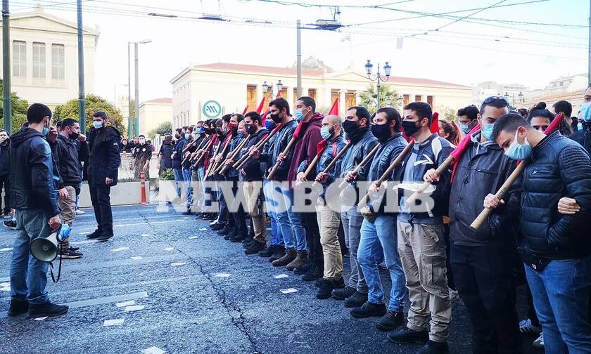 Πανεκπαιδευτικό συλλαλητήριο στο κέντρο της Αθήνας - Κλειστοί δρόμοι και ισχυρές δυνάμεις της ΕΛΑΣ