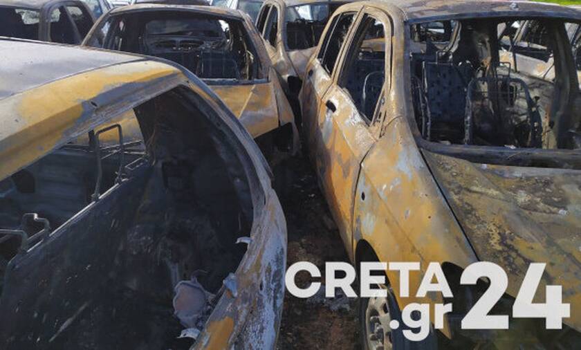 Νύχτα τρόμου στο Ηράκλειο - Φωτιά σε 16 οχήματα