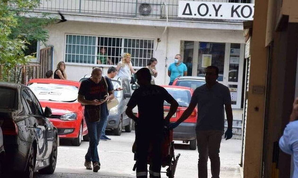 Υπουργείο Οικονομικών και ΑΑΔΕ κοντά στην οικογένεια του αποβιώσαντος εφοριακού στην Κοζάνη 